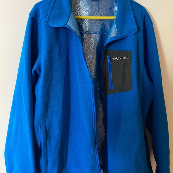 Men’s size XL Columbia jacket, blue in color.Omni-Heat Thermal Comfort